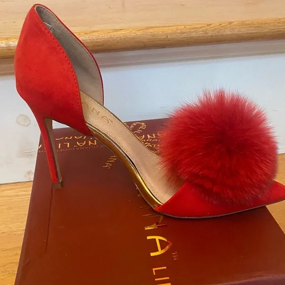Red Selina High Heel Stiletto with Rabbit Fur Pom Pom by Liliana Size 8 - Picture 3 of 5